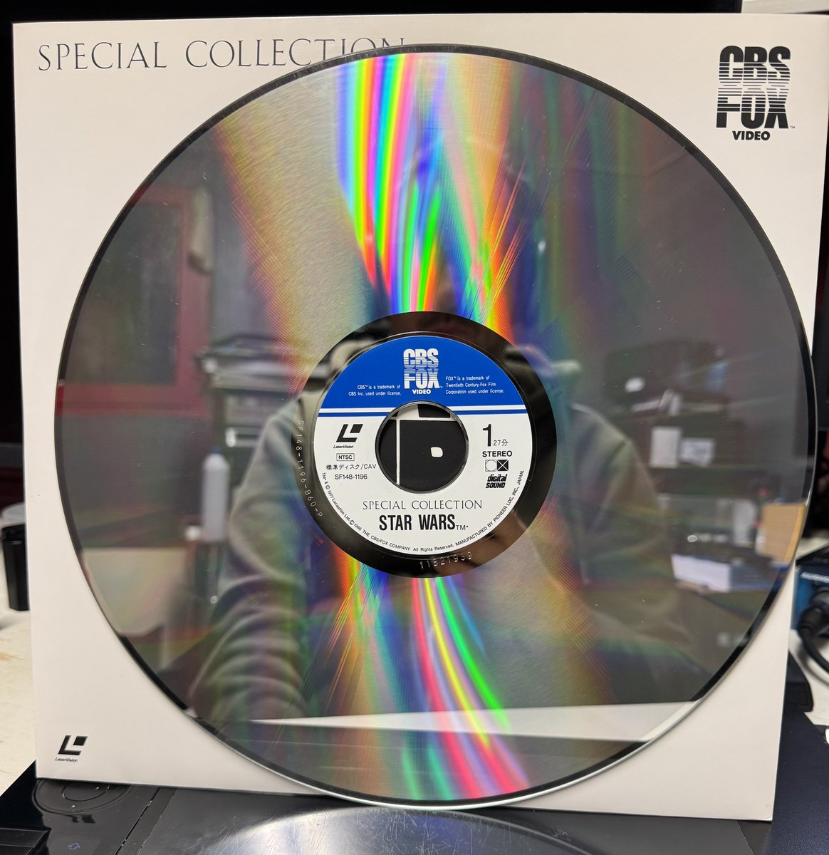 Star Wars home video saga
Chaque jour une édition random de la saga
J8
Star Wars 1986  Japon
1ere édition avec format scope respecté en letterbox
Laserdisc CAV 5 faces 

#starwars
#physicalmedia
#homevideo
#laserdisc