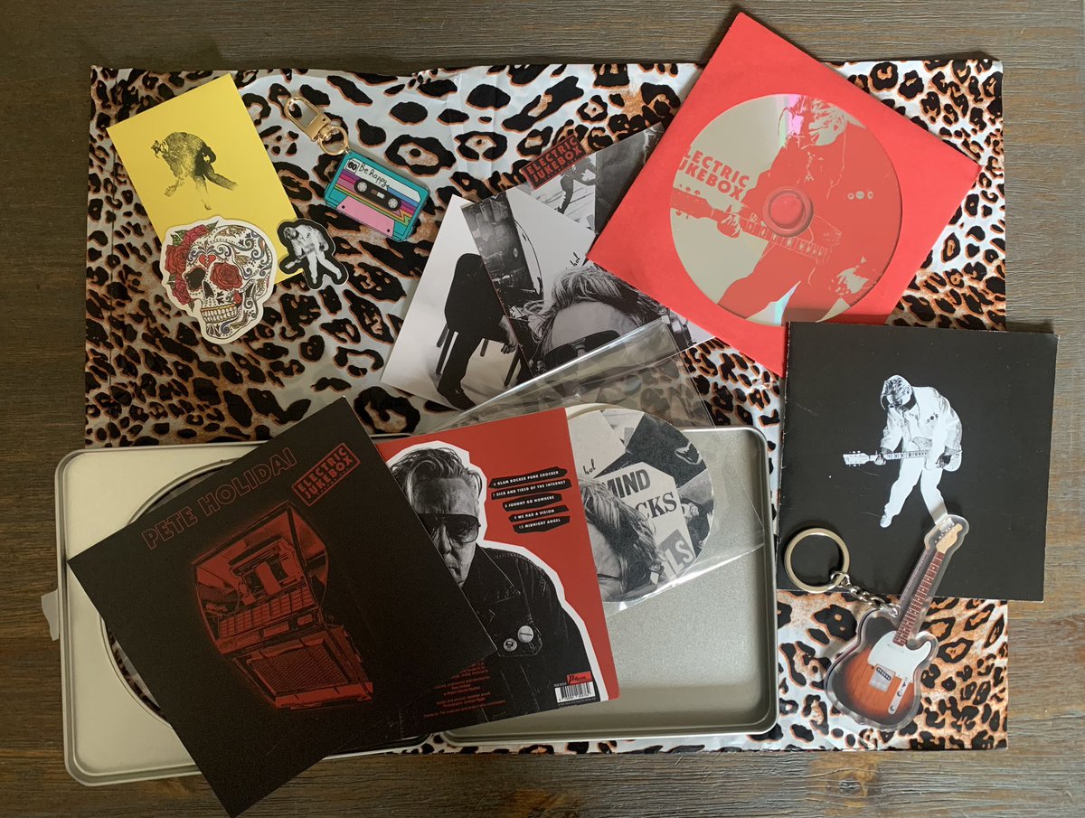 Laura Murray (@flossiekin) on Twitter photo This arrived today from <a href="/buddyholidai/">pete holidai</a>. His new album Electric Jukebox Volume One is outstanding. I opted for the tin edition ā¤ļø This arrived today from <a href="/buddyholidai/">pete holidai</a>. His new album Electric Jukebox Volume One is outstanding. I opted for the tin edition ā¤ļø