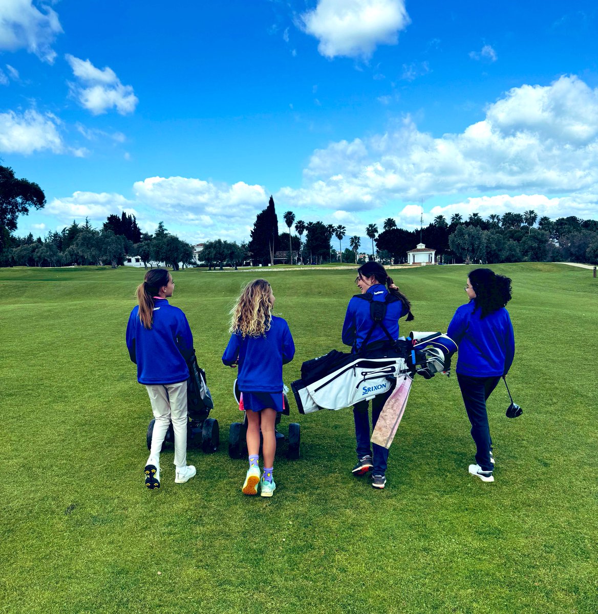 Lauro Golf Resort (@laurogolf) on Twitter photo Vuelve el mejor golf infantil y juvenil de Andalucía a Lauro Golf ⛳️ Este sábado 110 chaval@s disputarán una nueva prueba del Circuito <a href="/RFGA_Golf/">RFGA - Oficial</a> con miras a obtener el acceso al Campeonato de España🇪🇸 y a disfrutar de nuestro deporte. Suerte!
<a href="/lauroacademy/">Lauro Golf Academy</a> <a href="/Vypsavolvo/">Vypsa</a> Vuelve el mejor golf infantil y juvenil de Andalucía a Lauro Golf ⛳️ Este sábado 110 chaval@s disputarán una nueva prueba del Circuito <a href="/RFGA_Golf/">RFGA - Oficial</a> con miras a obtener el acceso al Campeonato de España🇪🇸 y a disfrutar de nuestro deporte. Suerte!
<a href="/lauroacademy/">Lauro Golf Academy</a> <a href="/Vypsavolvo/">Vypsa</a>