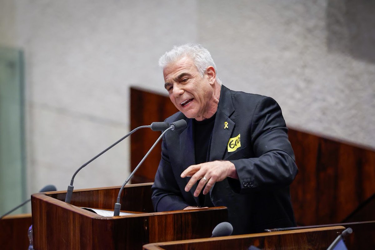 Opposition Leader MK Lapid during 40-signature debate with the Prime Minister: “On our watch, the security policy was a combination of military, economic and diplomatic might”
main.knesset.gov.il/en/news/pressr…