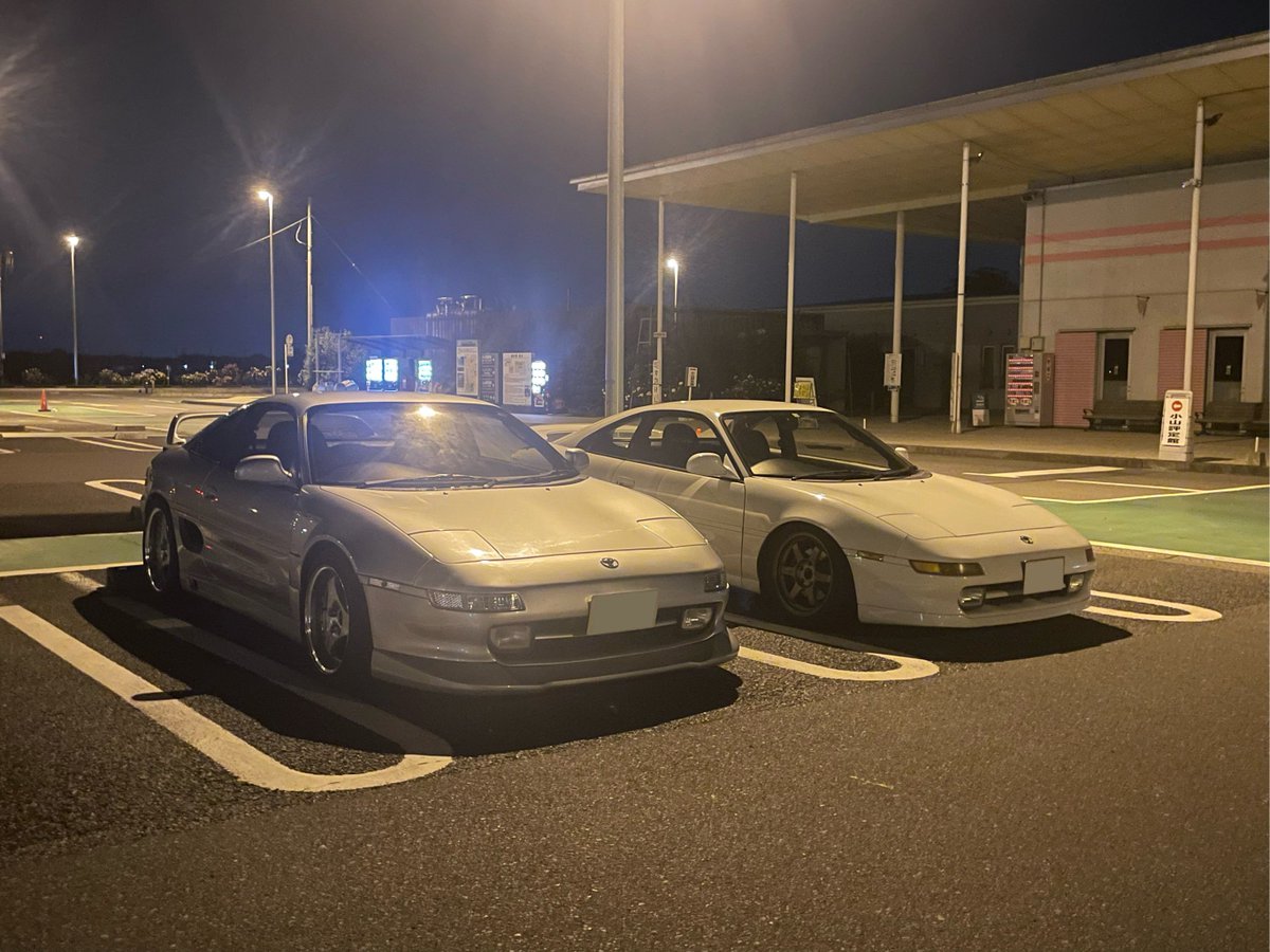 ほぼ同時期にMR2を初めての車として買って、まだお互い二十歳だった頃からの付き合いが今も続いてるのは嬉しいねー