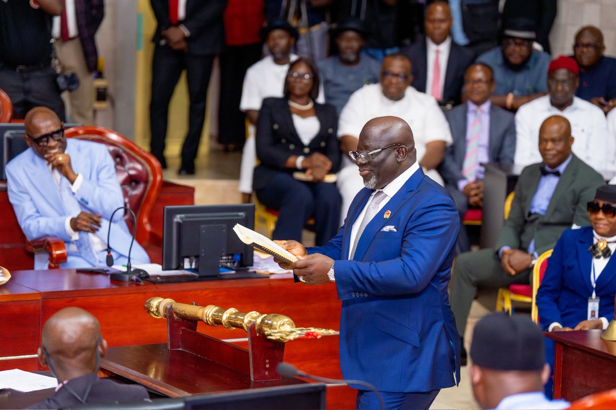 RtHonSheriff's tweet image. Today, I presented the maiden State of the State Address in the history of our dear state on the floor of the Delta State House of Assembly Chamber. The mid-term report reflected the philosophy of the MORE Agenda of my administration, which is driven by the core values of servant…