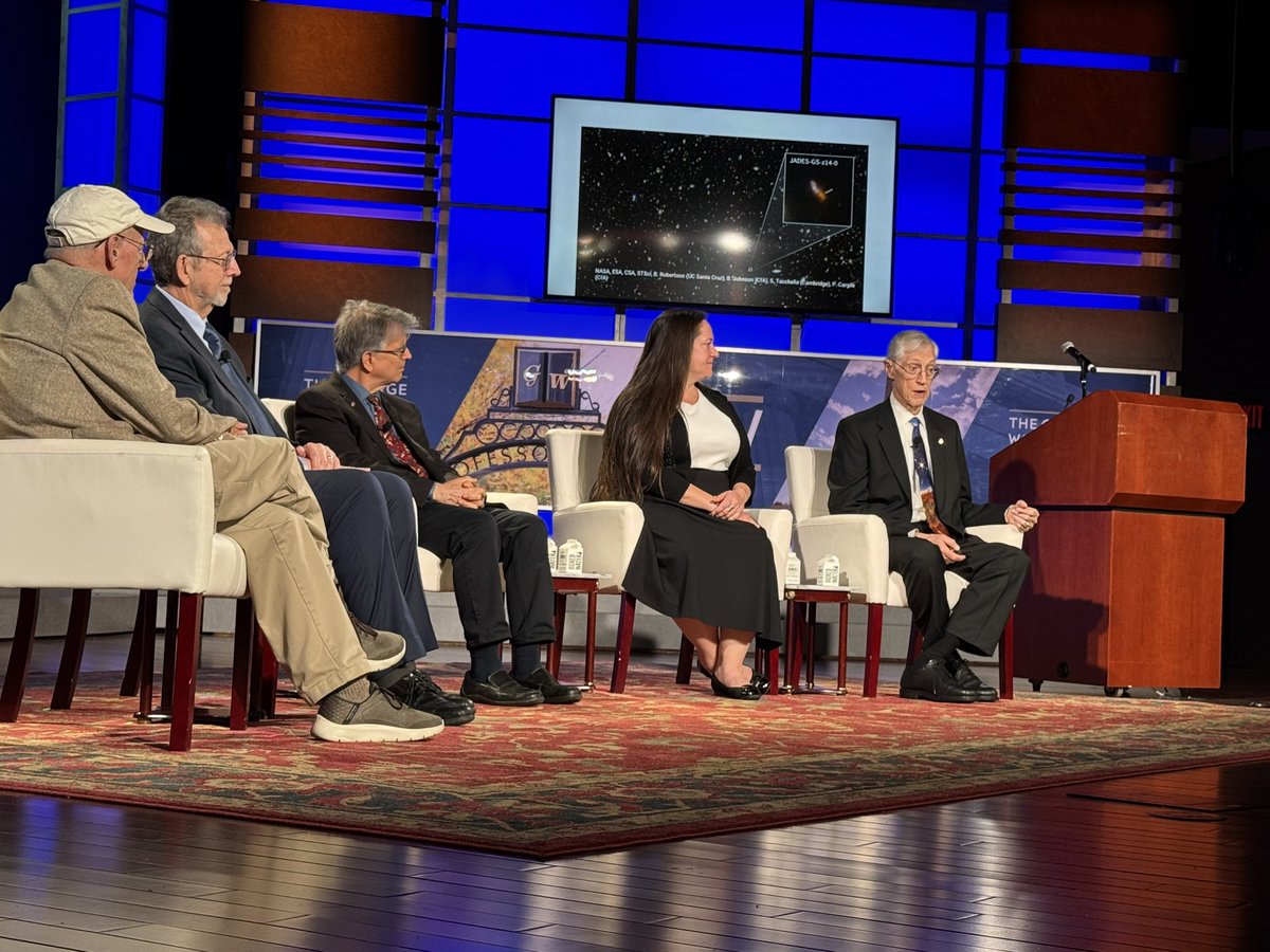 DWardBartelo's tweet photo. Amazing conversations today at Explore Mars Humans to the Moon and Mars Summit
#H2M2 #SpaceExploration #MarsSummit https://t.co/vHWLvX2Qlf