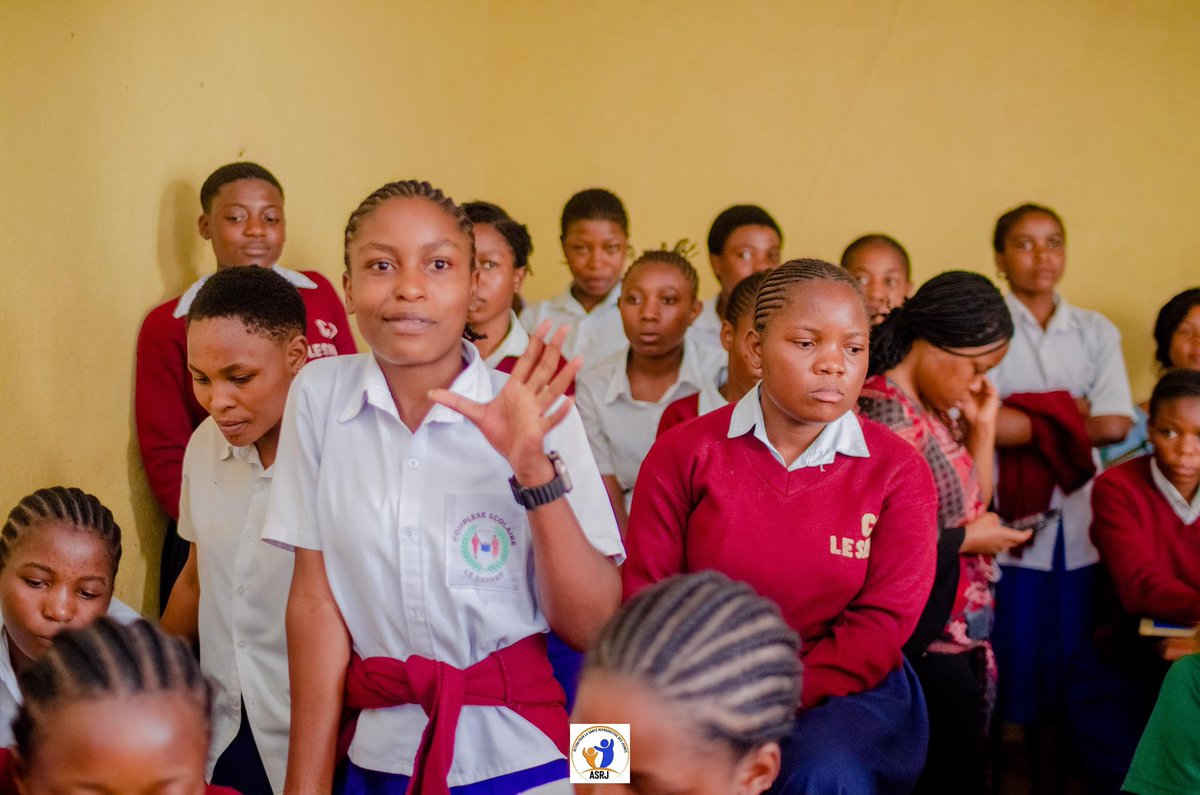 #JMH2025 🩸

A l'occasion de la JMH, <a href="/Asrjrdcongo/">ASRJ</a>  #Bukavu a renforcé le niveau des connaissances des élèves du complexe scolaire le savant sur la gestion de l'hygiène #menstruelle.
Cette activité a permis de déconstruire les mythes et diffuser les infos pr une meilleure hygiène.
