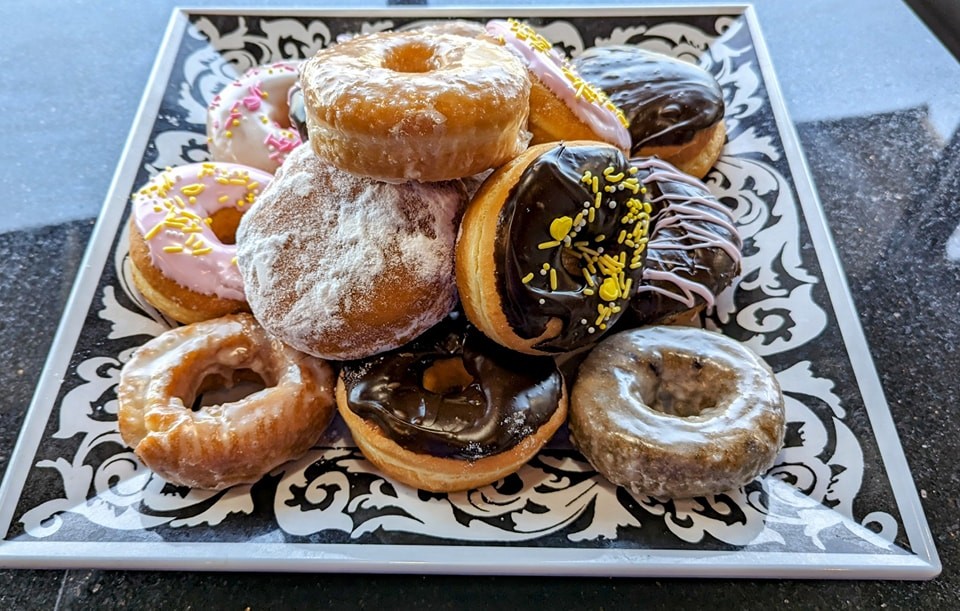 Whether you’re on your way to work or just need a pick-me-up, our doughnuts are always the right call. 💫
View our menu: link-pro.io/KnUvG9v

#tiffanysofcolumbia, #tiffanys, #bakery, #columbia, #columbiasc, #southcarolina, #desserts, #treats