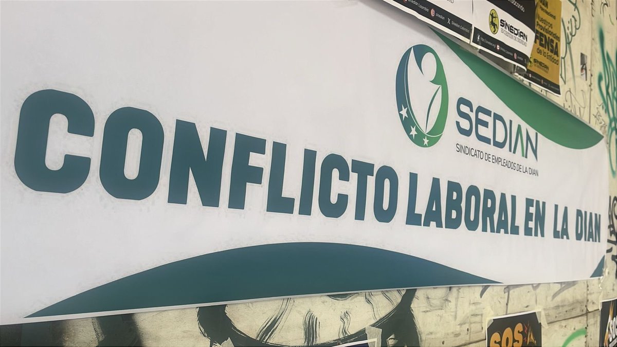 ⚠️ El recaudo de la DIAN está en riesgo.
Jueces administrativos están desconociendo la experiencia de los provisionales, debilitando la capacidad operativa de la entidad.

❌ ¡Así se sacrifica el Estado!
#NoALaMasacreLaboral #DIAN #SEDIAN #DefendamosLaDIAN