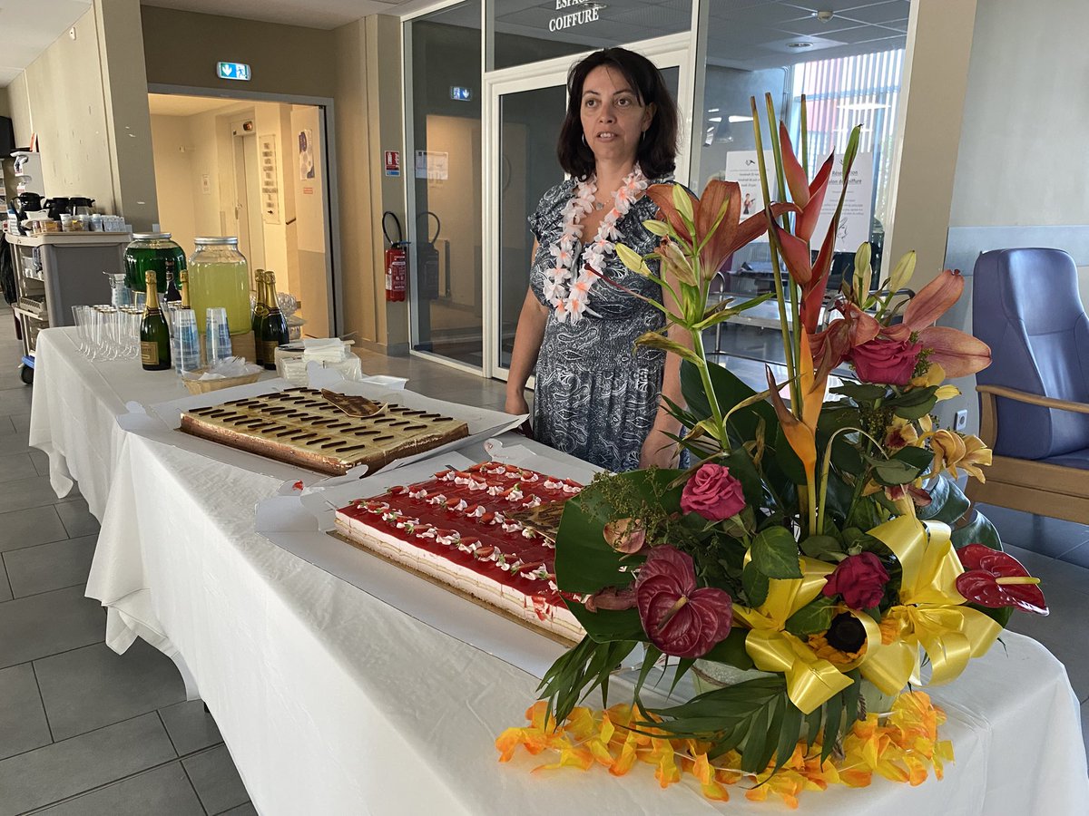 🎉 <a href="/FLafforgue/">Frédéric LAFFORGUE</a>, Maire de <a href="/CastelnauleLez/">Castelnau-le-Lez</a> a souhaité, avec Nathalie Lévy , adjointe aux actions sociales et <a href="/LuisaPape1/">Luisa Pape</a>, adjointe aux séniors, un excellent anniversaire à Madame Camille BRUNO qui fête ses 100 ans à l’EHPAD Via Domitia !

🎁La médaille de la Ville lui a été offerte