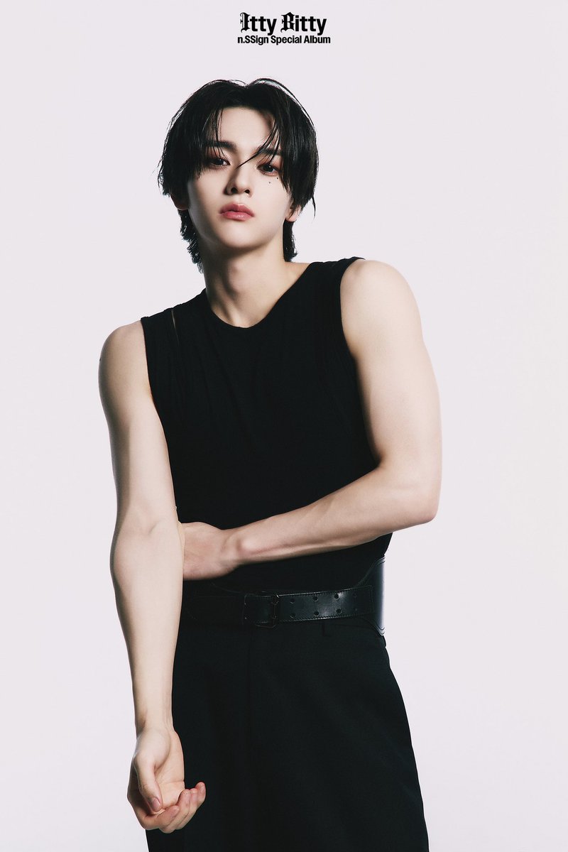 n.SSign Special Album 'Itty Bitty' CONCEPT PHOTO #Silhouette #성윤