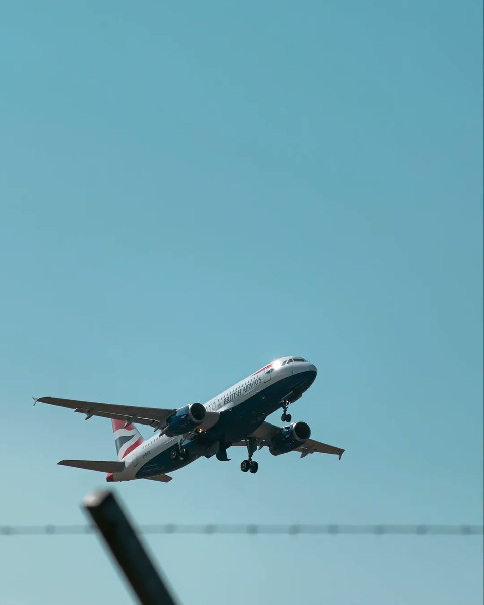 Up, up, and BA 🛫

📸: sanedoesey