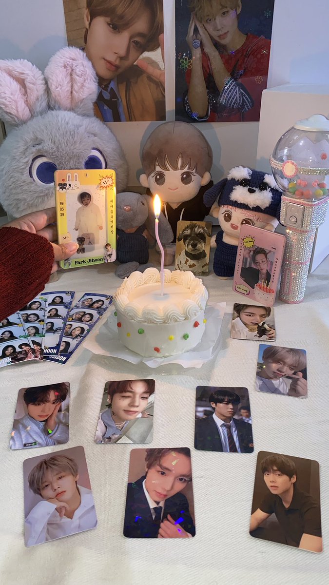 hoonay29_'s tweet photo. 지훈아, 생일 축하해! 🎉
지훈이의 모든 선택을 응원해 💚
평생 함께할게💛
항상 아프지 말구 건강만 해💖

@sitha_park @kiyaaa529 @simkungjihoonie 

#지훈이_미역국먹는날
#BirthdayBoyJihoon https://t.co/llyyC3PbKd