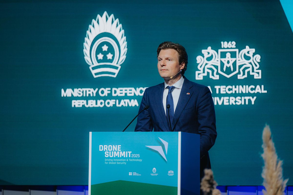 NLinLatvia's tweet photo. Looking back at a successful bilateral visit of our 🇳🇱Minister of the @DefensieMin to 🇱🇻! 

The day started with a panel discussion at the #dronesummit2025 with M @AndrisSpruds 🇱🇻, M Francken🇧🇪 and M @LukePollard 🇬🇧, followed by a press conference and a tour of the expo 1/2 https://t.co/Vy9er0QeFE