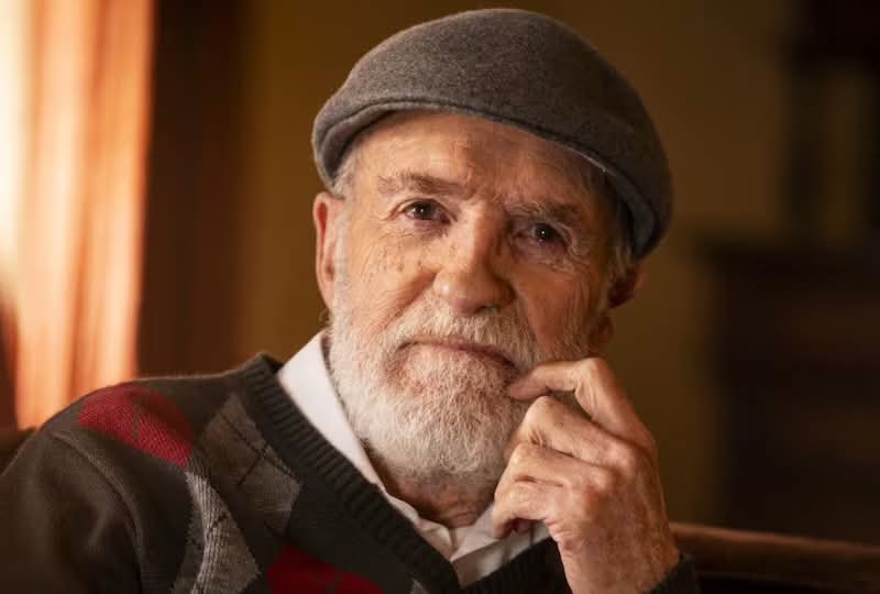 Fallecio Kepa Amuchastegui

El actor y director, que comenzó su carrera en la Pezuña del Diablo y alcanzó la fama mundial como Roberto Mendoza en ‘Yo soy Betty la fea’, murió la noche del 27 de mayo...😔😔😔