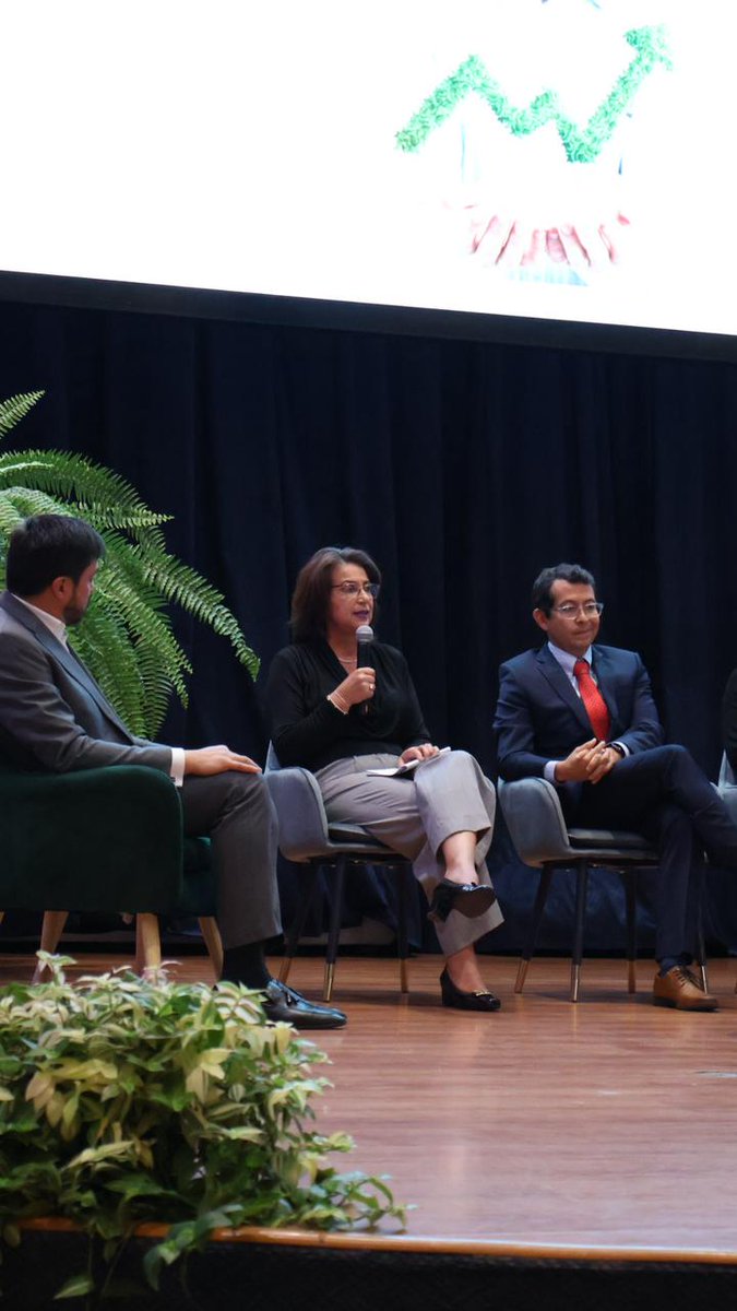 PUCE Ecuador tweet media