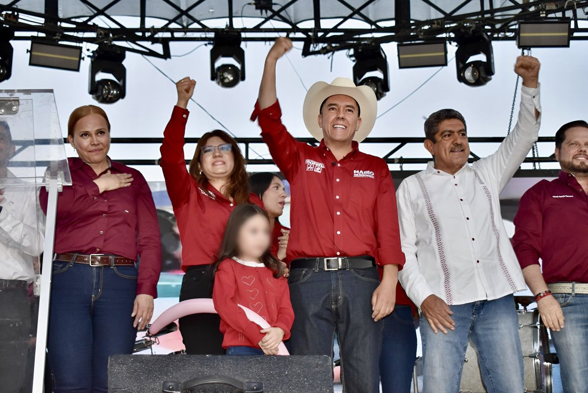 ManuelEspino's tweet photo. ¡Pánuco de Coronado ya decidió! El pueblo respalda a Mario Quiñones, un hombre de palabra, de valores y con un profundo compromiso con su tierra. Mi reconocimiento por un cierre de campaña exitoso y todo mi respaldo a quien será, con el favor del pueblo, el próximo Presidente Municipal.