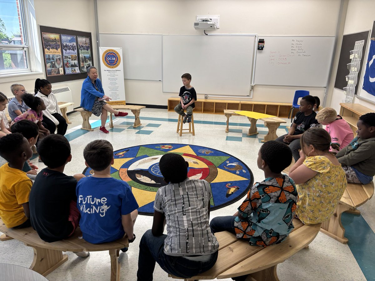 CorpusOCSB's tweet image. We’ve had many Indigenous elders &amp;amp;community members teaching the Ss Indigenous ways of knowing, arts, &amp;amp; story-telling. It’s even more awesome for students to learn from their classmates. Miigwetch to L in gr. 2 &amp;amp; C in K for sharing their culture with us. #ocsbIndigenous #ocsb
