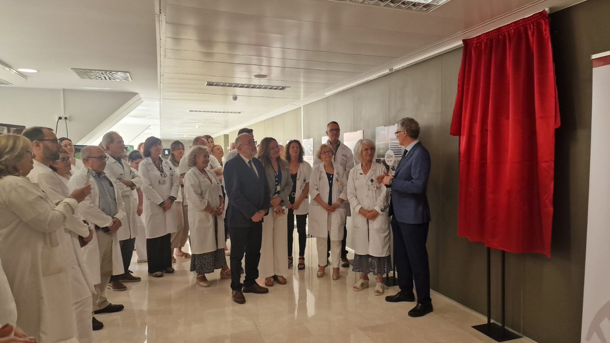 CBGC.ARRIXACA (@cbgc_arrixaca) on Twitter photo Gracias Sr. Consejero <a href="/Murciasalud/">Murciasalud</a> por inaugurar la exposición del 50 aniversario,al DG Salud Pública, directora <a href="/FFIS_CARM/">Fundación FFIS</a> y equipo directivo <a href="/AreaUnoArrixaca/">Área 1 Arrixaca</a> por acompañarnos. En la exposición queremos mostrar los hitos conseguidos y nuestra compromiso con #EnfermedadesRaras Gracias Sr. Consejero <a href="/Murciasalud/">Murciasalud</a> por inaugurar la exposición del 50 aniversario,al DG Salud Pública, directora <a href="/FFIS_CARM/">Fundación FFIS</a> y equipo directivo <a href="/AreaUnoArrixaca/">Área 1 Arrixaca</a> por acompañarnos. En la exposición queremos mostrar los hitos conseguidos y nuestra compromiso con #EnfermedadesRaras