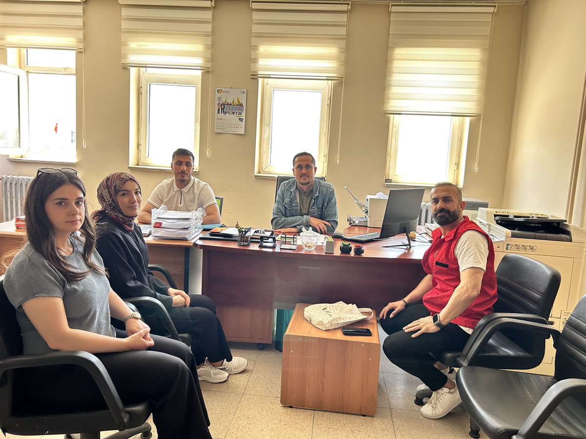 Sevgili gençler, beklediğiniz kamplar gün geçtikçe yaklaşıyor!🙋🏻‍♂️

2025 GSB Yaz Gençlik Kampları için tanıtımlarımız devam ediyor! 😌

Bu yaz da yeni dostluklar, unutulmaz hatıralar ve eğlenceli aktiviteler sizleri bekliyor.🏕️💚

Başvuru yapmak için:
👉🏻genclikhizmetleri.gov.tr 😍