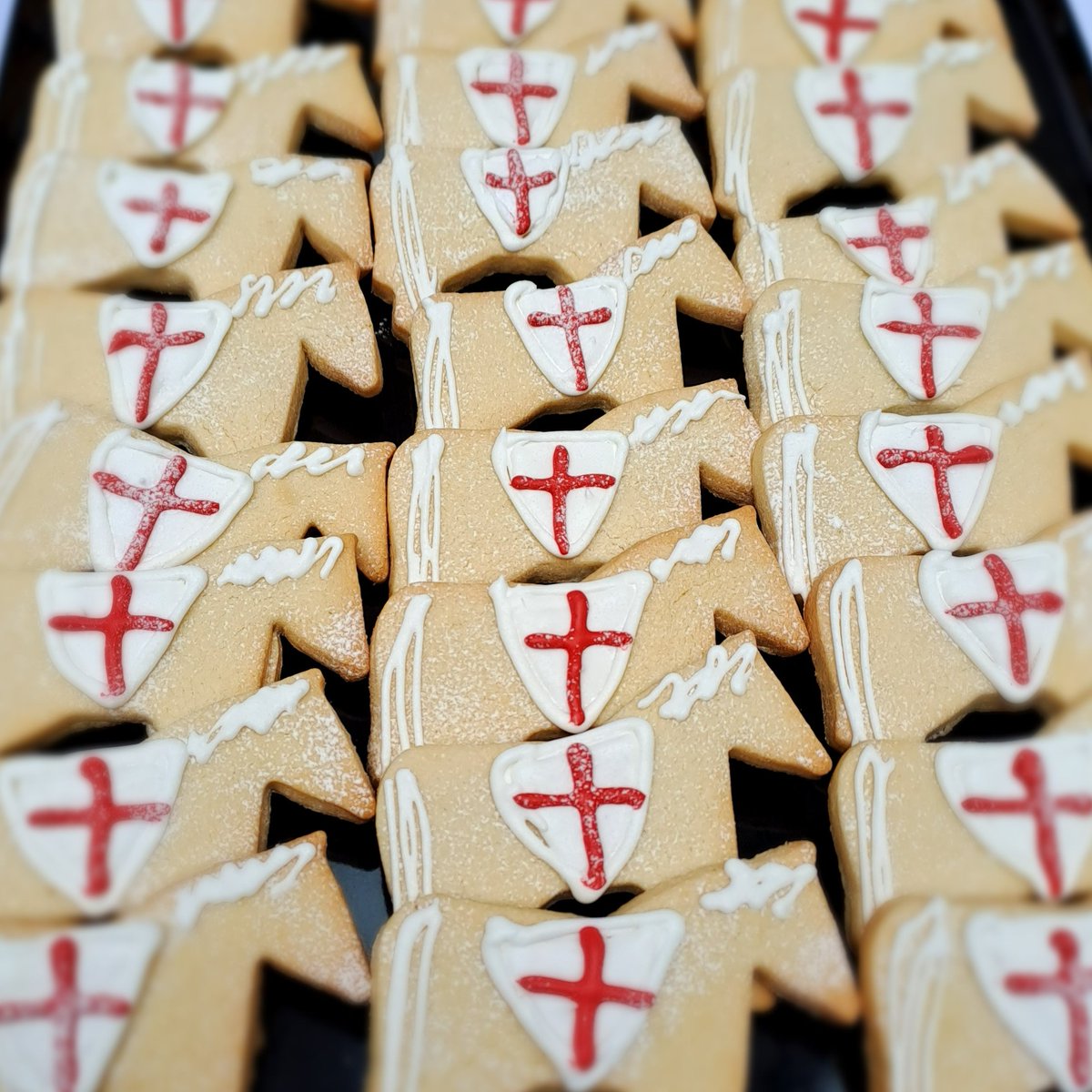 Celebrating National Biscuit Day in any form we can: from our Sweet and Salty Cheesecake with Spiced Kumquats; to Cinnamon Brûlée with Shortbread Biscuit; or bespoke special requests, our in-house Chefs can create mouth-watering dishes, whatever the event.

#nationalbiscuitday