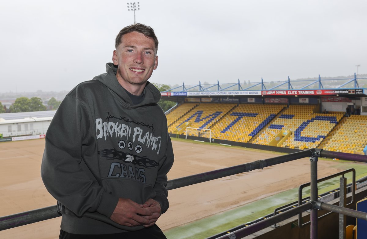 Sealing our second signing of the summer ✍️✅

#Stags 🟡🔵