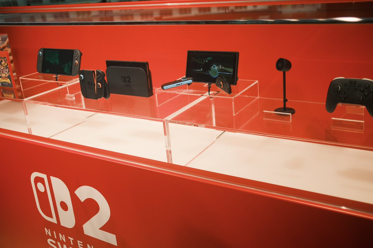 katcasually's tweet image. First time in Japan and I’m sooo happy to get a chance to go to @Museum_Nintendo. The Switch 2 is looking really good among all of Nintendo’s legacy consoles &amp;amp; handhelds. 

In just over a week, I can finally bring you home 👀♥️🤍 #NintendoSwitch2 #NintendoMuseum