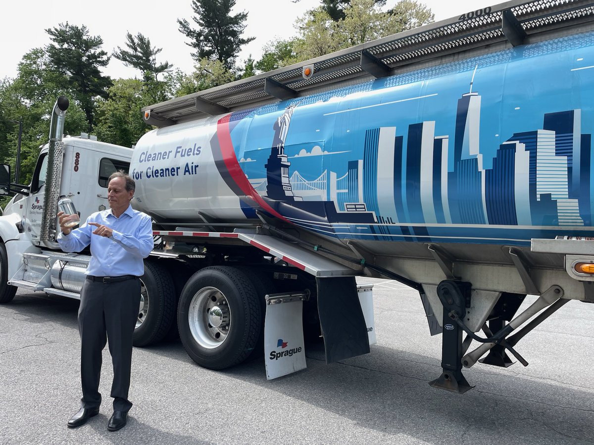 UAlbany News (@ualbanynews) on Twitter photo NEWS: @UAlbany accepted its first delivery of renewable diesel fuel today & will begin replacing petroleum diesel in campus-operated vehicles and equipment.
UAlbany is the first <a href="/SUNY/">SUNY - The State University of New York</a> campus to convert its petroleum diesel vehicles to renewable diesel.
renewableenergymagazine.com/biofuels/ualba… NEWS: @UAlbany accepted its first delivery of renewable diesel fuel today & will begin replacing petroleum diesel in campus-operated vehicles and equipment.
UAlbany is the first <a href="/SUNY/">SUNY - The State University of New York</a> campus to convert its petroleum diesel vehicles to renewable diesel.
renewableenergymagazine.com/biofuels/ualba…