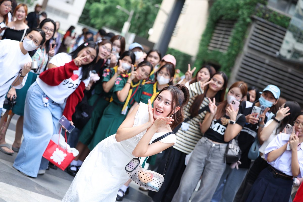 รักทุกคนนะค่าบบ🫰😚😍🥰

#CarlynSiamDiscovery 
#CarlynSiamDiscoveryxKemisaraBelle
#KemisaraBelle