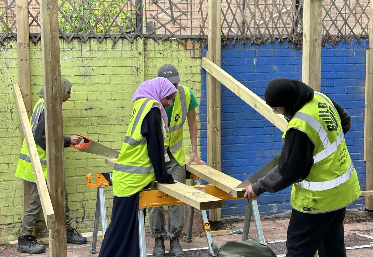 Our garden construction workshop is taking place this week. Thanks to the brilliant young people getting involved who are helping to deliver a brand new community garden, whilst having fun and learning new skills.