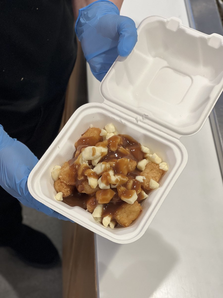 UTM Dining Services tweet media