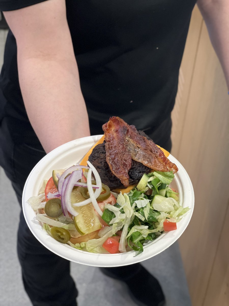 UTM Dining Services tweet media