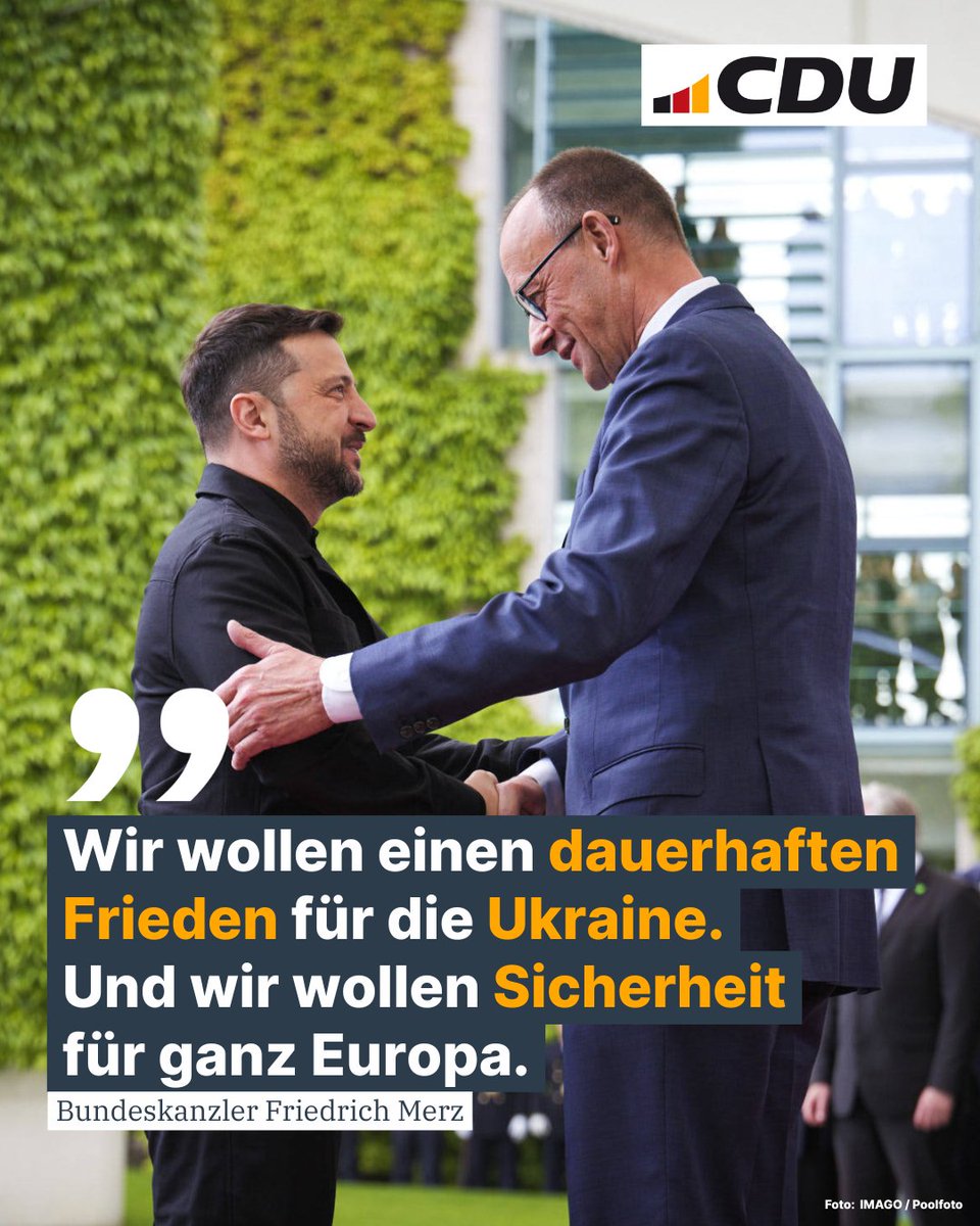 🇺🇦🤝 „Wir stehen fest an der Seite der Ukraine“, betonte Bundeskanzler <a href="/_FriedrichMerz/">Friedrich Merz</a>  heute erneut in seiner Pressekonferenz mit dem ukrainischen Präsidenten Wolodymyr <a href="/ZelenskyyUa/">Volodymyr Zelenskyy / Володимир Зеленський</a>.
Denn Frieden in der Ukraine bedeutet auch Frieden und Sicherheit für ganz Europa. Dafür werden