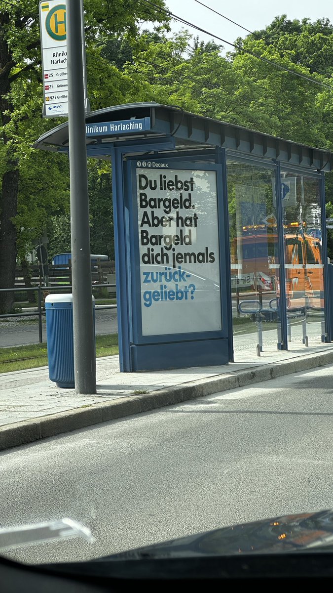 FFDK589's tweet photo. Mögen die Spiele beginnen!
Bargeld
Anfangs ist es stets noch harmlos.
Der aggressivere Ton kommt dann erst mit der Zeit - bis man schlußendlich beim Zwang oder beim Verbot angelangt ist.
#RabbitResearch https://t.co/vtR1cUREl5