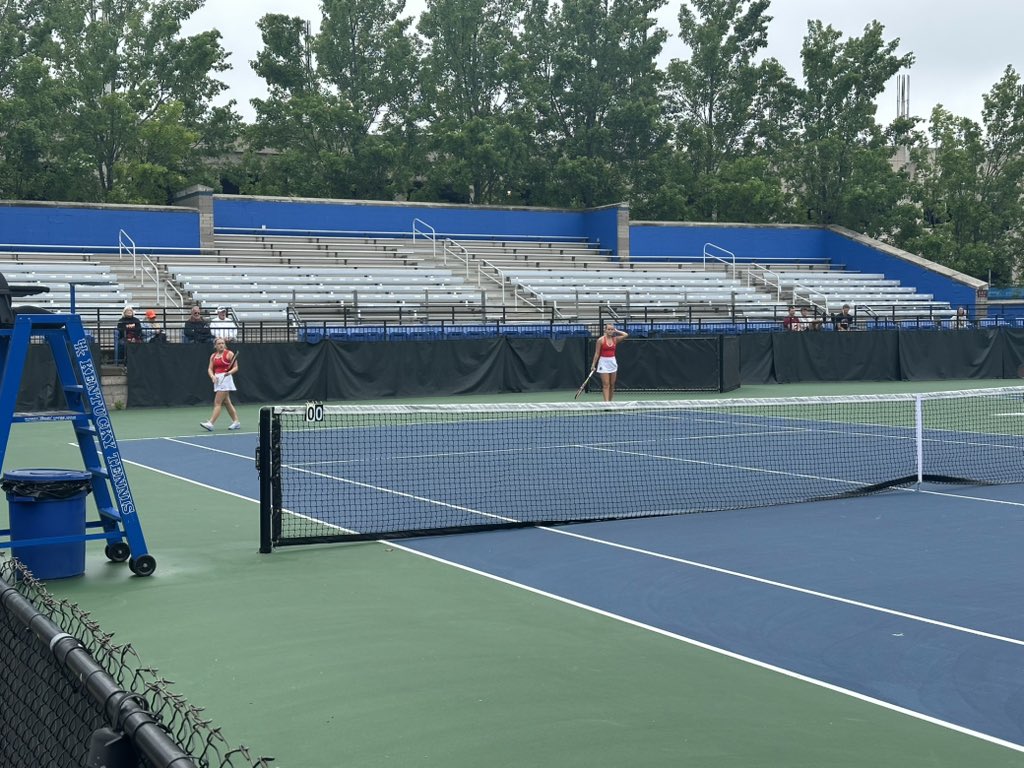 MHSCards1's tweet image. Lady Cards take center court at State Tennis Tournament! Let’s Go!!! 🖤❤️🎾❤️🖤