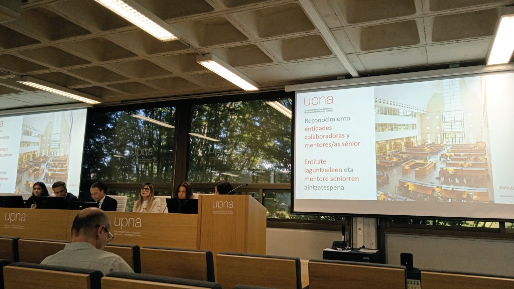 Hoy ANPHEB recibe reconocimiento por acoger a alumnado de Trabajo Social de la Universidad pública de Navarra