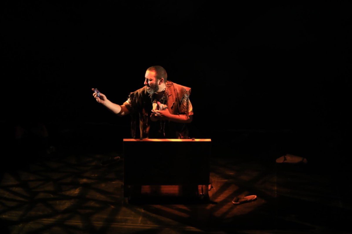 🎭 المسرحية… بداية في ذاكرة من حضر
"ماسح الأحذية" مسرحية تبقى في القلب
لا تفوّتوا الحضور في #مسرح_الدراما بـ #كتارا يوم غد الخميس الساعة 6:30 مساء.
📍الدعوة عامة
#قطر #كتارا_ملتقى_الثقافات 
#كتارا_وجهة_ثقافية_سياحية