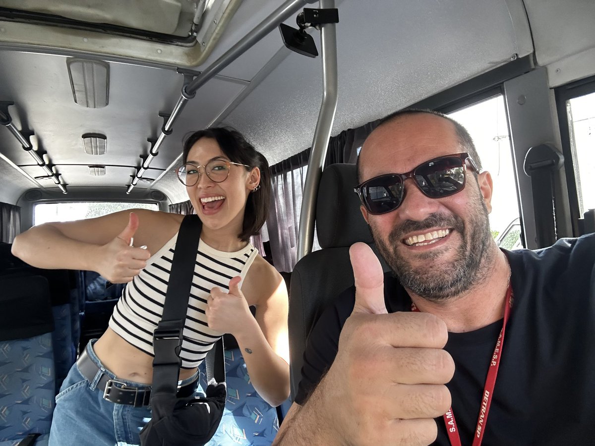 _anahikari's tweet image. EXCLUSIVO PRO TWITTER PRIMEIRO:
PAAAASSSEEEEEEEIIIIIIIII!!!!!!!!!!!!! 🎉🎉🎉🎉🎉🎉🎉🎉🎉🎉🎉🎉
OFICIALMENTE CARTEIRA AD!!!!!!!!!!!! 
OFICIALMENTE CAMINHONEIRAAAAAAAAAA 💅🚌🚚🫶🎉✨🫠