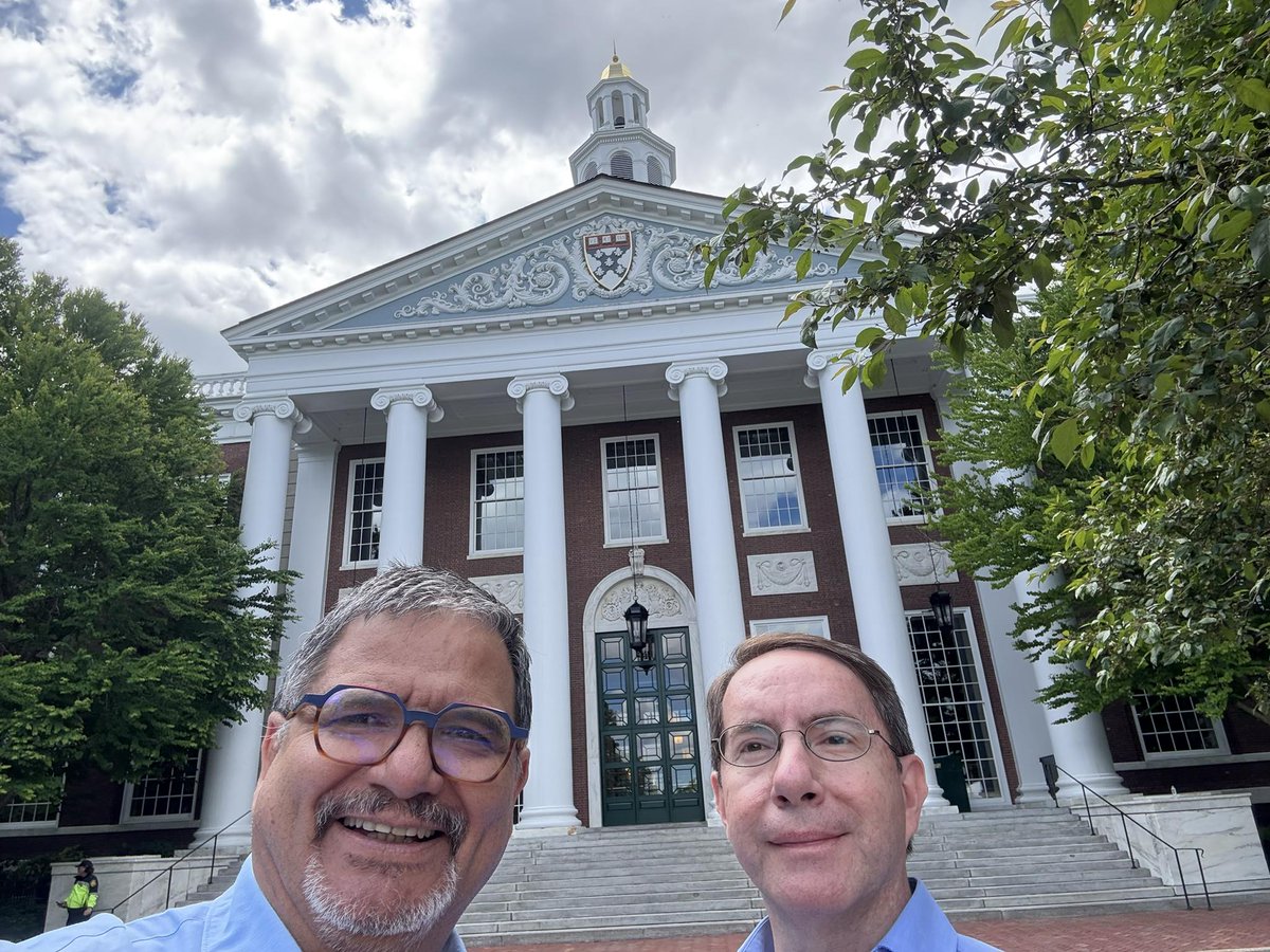 ePC_UCB's tweet image. 📍 En el marco de nuestro convenio con la Universidad de Harvard, nuestros profesores Gonzalo Chávez y Boris Branisa participan en un intercambio académico sobre los retos y oportunidades de la Inteligencia Artificial en la educación. 

#ePCUCB