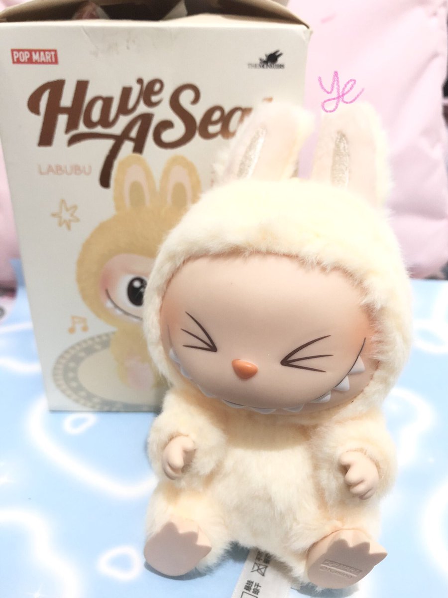 cia ᡣ𐭩 tweet media