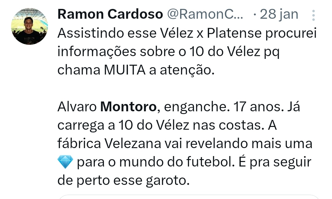 Há exatos 4 meses eu conheci o Montoro. Com a 10 nas costas já me chamou logo a atenção. Enganche, passes, velocidade, visão de jogo... tudo isso com 17 anos.

Espero do fundo do meu coração que o Textor não acabe com a carreira dessa joia. É jogador pra time grande europeu.
