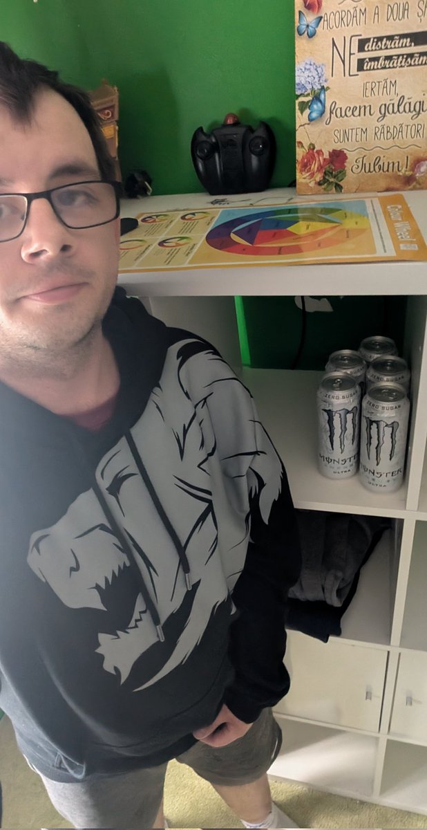 MarcChappell24's tweet photo. @Syndicate @SyndicateOG

Tom, you have finally made me into a white monster addict lol https://t.co/3GxIgZ3lc0