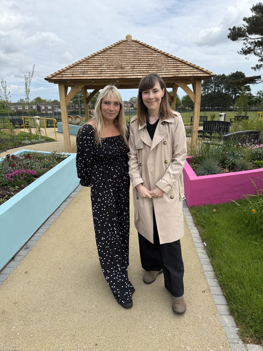 🪻 Coronation Park Garden 🌺

It was a joy to meet Maggie from Cramlington Town Council to explore the new Dementia-friendly Coronation Park Garden. The long term plans for this area are so exciting, and the vision is inspiring. I can't wait to see how things evolve 🐝👩🏼‍🌾