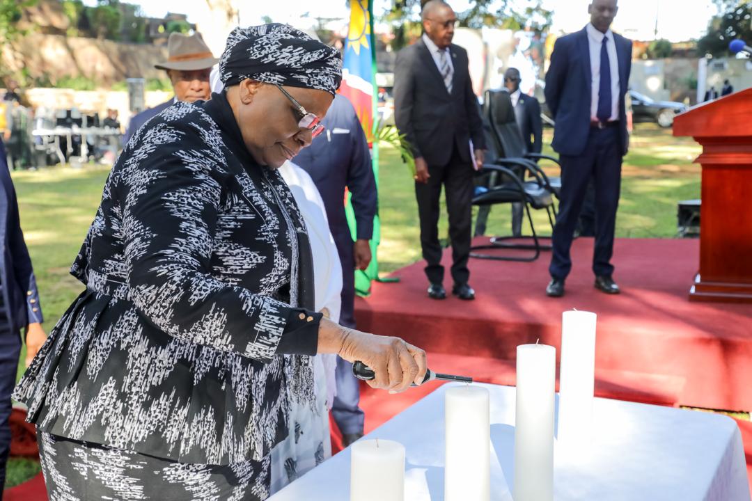 headlines264's tweet photo. President Nandi-Ndaitwah urged Namibians to unite over Genocide Remembrance Day despite differing opinions. She emphasized the importance of remembering history and called for inclusivity among all communities.

Full article:
https://t.co/p4TPHHzaQH

Source: The Namibian
Stay connected to Namibia's latest news 🇳🇦: https://t.co/0P4BDnruZa