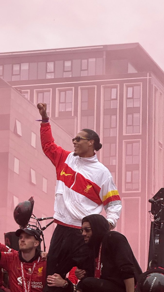 martinsobr_ tweet media