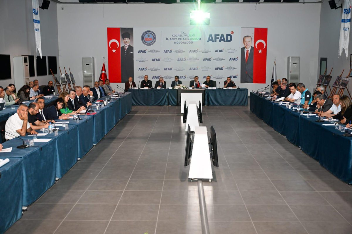 Kocaeli İRAP İzleme ve Değerlendirme Toplantısı, Vali İlhami Aktaş Başkanlığında Gerçekleşti
⬇️
kocaeli.gov.tr/kocaeli-irap-i…