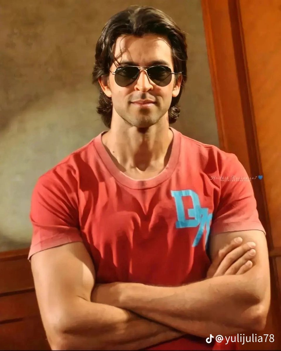 HrithikBoss1's tweet photo. #HrithikRoshan𓃵  ♥️ https://t.co/83Va6i5VXj