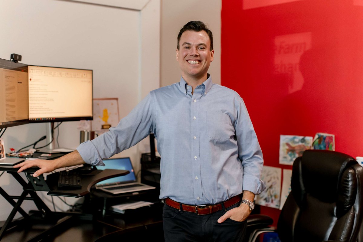 TeamInghamSF's tweet photo. If you've ever walked through our doors and been greeted like a long-lost friend, you've met Zach. Our Operations Director, hype man, and energizer bunny who has all the answers -- we'd be lost (and a lot quieter) without him. Can (and will) talk hoops with anyone, anywhere. https://t.co/9uVUYryoIv