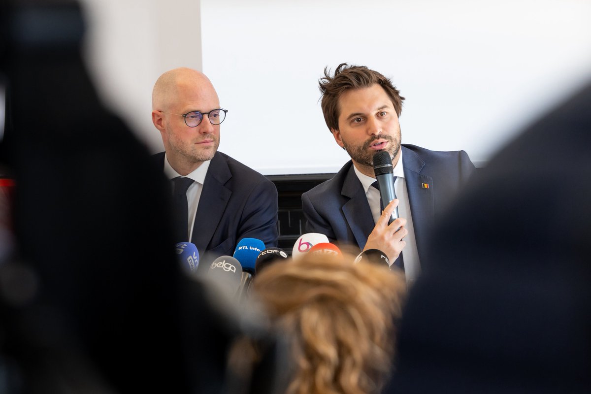 MR (@mr_officiel) on Twitter photo .<a href="/GLBouchez/">Georges-L BOUCHEZ</a> à la CP pour #SauverBruxelles :
« Plutôt que de négocier d’abord des équilibres, nous avons décidé de mettre le fond sur la table. C’est une démarche rare. Elle est risquée politiquement, mais c’est aussi un risque personnel pour celui qui porte le texte. Je veux .<a href="/GLBouchez/">Georges-L BOUCHEZ</a> à la CP pour #SauverBruxelles :
« Plutôt que de négocier d’abord des équilibres, nous avons décidé de mettre le fond sur la table. C’est une démarche rare. Elle est risquée politiquement, mais c’est aussi un risque personnel pour celui qui porte le texte. Je veux