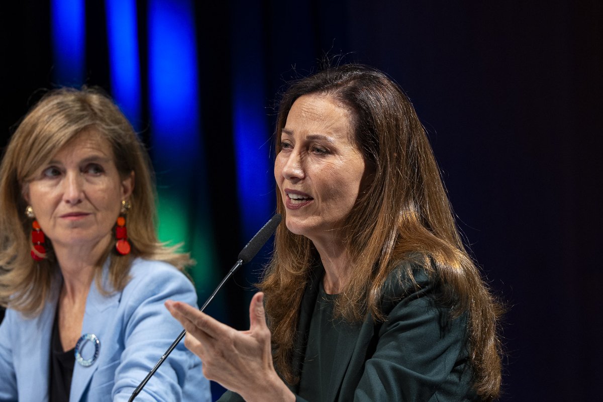 Instituto Cervantes (@instcervantes) on Twitter photo ¿Una reina de 🇪🇸 escritora?
En la última cita de nuestro ciclo #EspañolasPorDescubrir, que organizamos con el <a href="/CirculoOrellana/">CirculodeOrellana</a>, <a href="/mariajoserubio/">María José Rubio</a> nos desveló la figura de #MaríaJosefaAmaliadeSajonia (1803 - 1829), tercera esposa de Fernando VII.
▶️youtube.com/live/6P2ksPWzG… ¿Una reina de 🇪🇸 escritora?
En la última cita de nuestro ciclo #EspañolasPorDescubrir, que organizamos con el <a href="/CirculoOrellana/">CirculodeOrellana</a>, <a href="/mariajoserubio/">María José Rubio</a> nos desveló la figura de #MaríaJosefaAmaliadeSajonia (1803 - 1829), tercera esposa de Fernando VII.
▶️youtube.com/live/6P2ksPWzG…