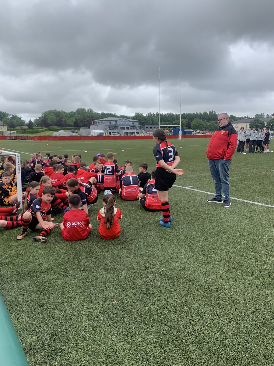 Fantastic to see so many of our children at the <a href="/WelshRugbyUnion/">Welsh Rugby Union 🏴󠁧󠁢󠁷󠁬󠁳󠁿</a> <a href="/AdmiralUK/">Admiral</a> rugby event at the vale resort #elyboys #elygirls