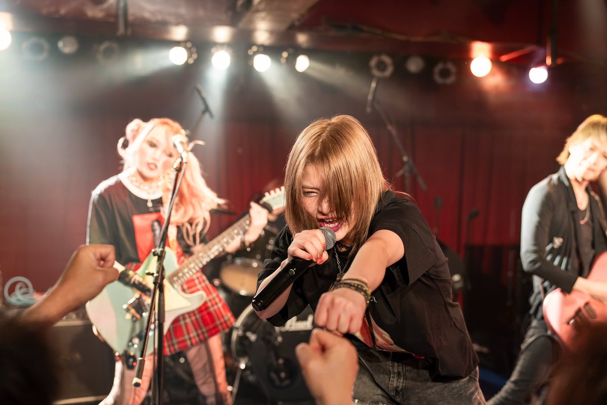 6月はライブが4本！
最初の1本目は6/1、新宿ロフトから。

どの瞬間も、全力で、違う景色を届けたい。
気になってた人も、ちょっと久しぶりな人も、
「今のGAROCKTOKYO」
を見にきてくれたら嬉しいです🔥🐻

一緒に2025年の夏、はじめましょう✌️

📅6/1(日) @新宿ロフト（出演13:30）
🎫