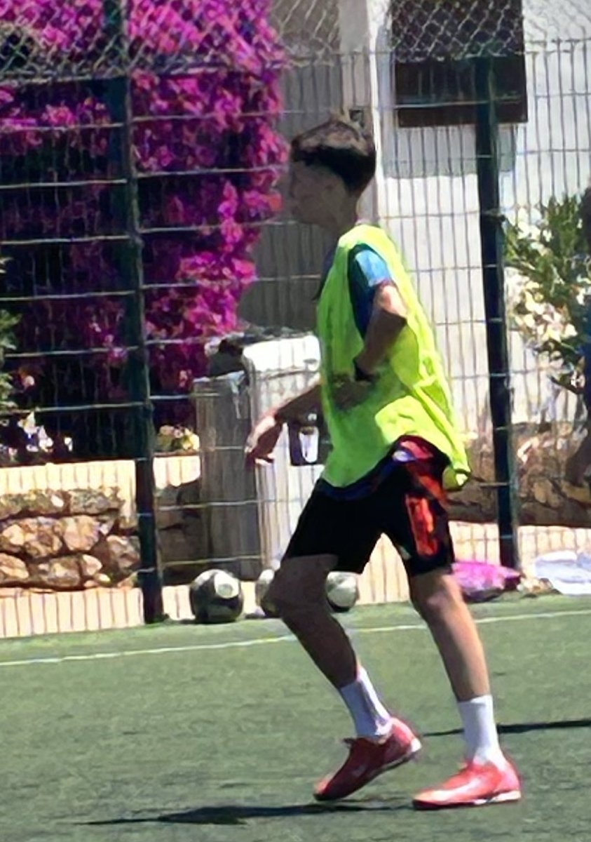 Lee Smith tweet media